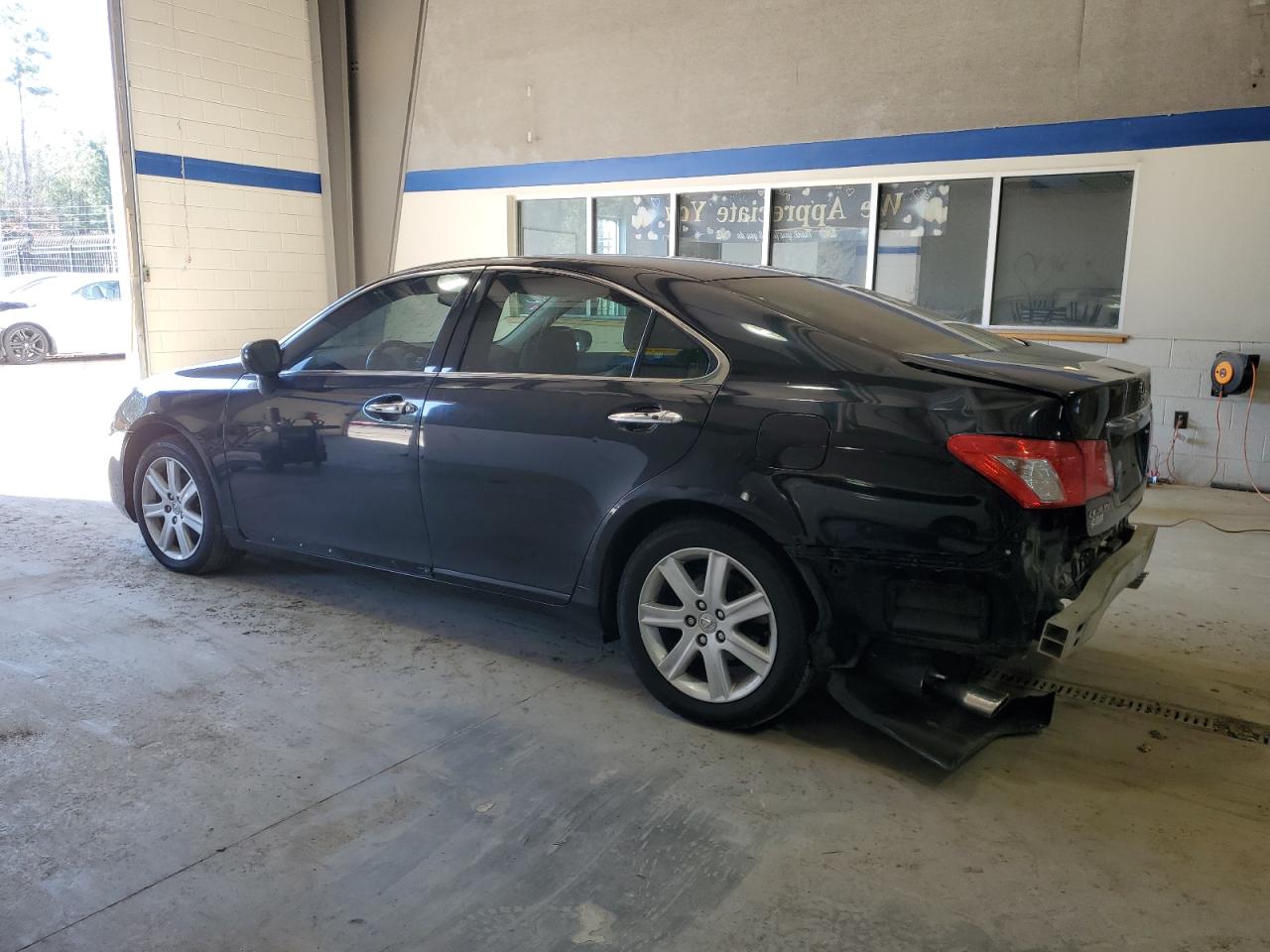 2008 Lexus ES - Image 2