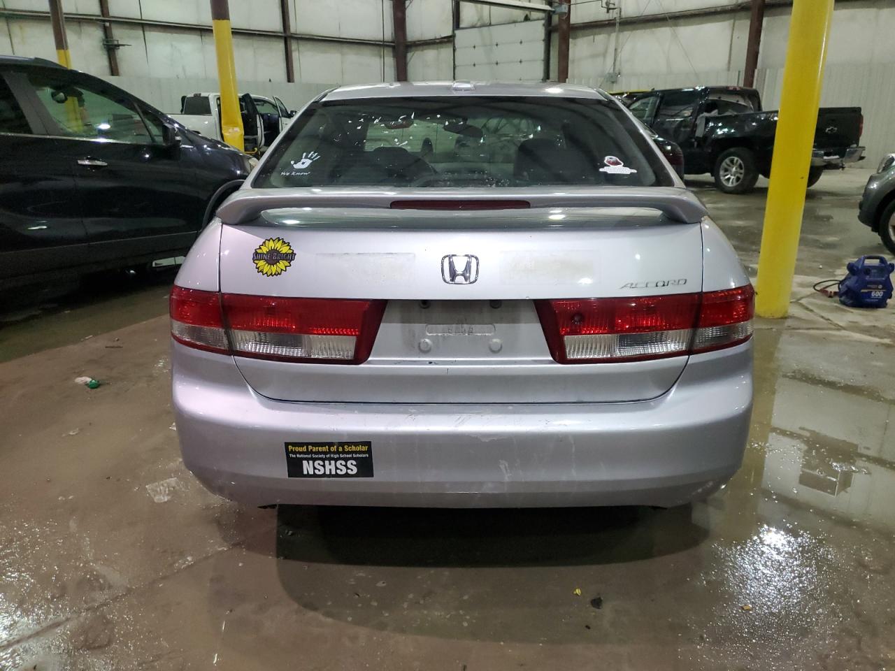 2004 Honda Accord - Image 6