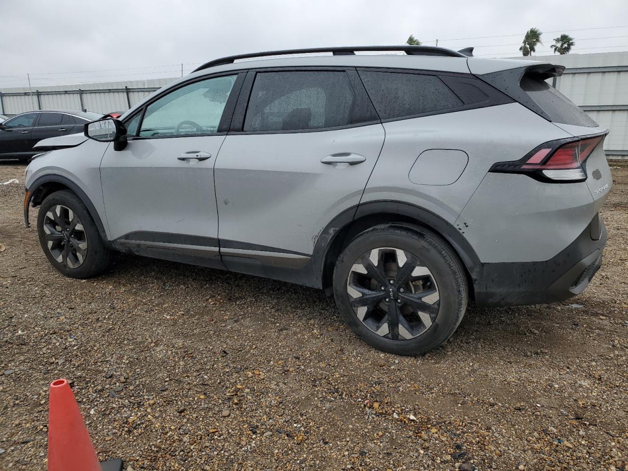 2023 Kia Sportage - Image 2
