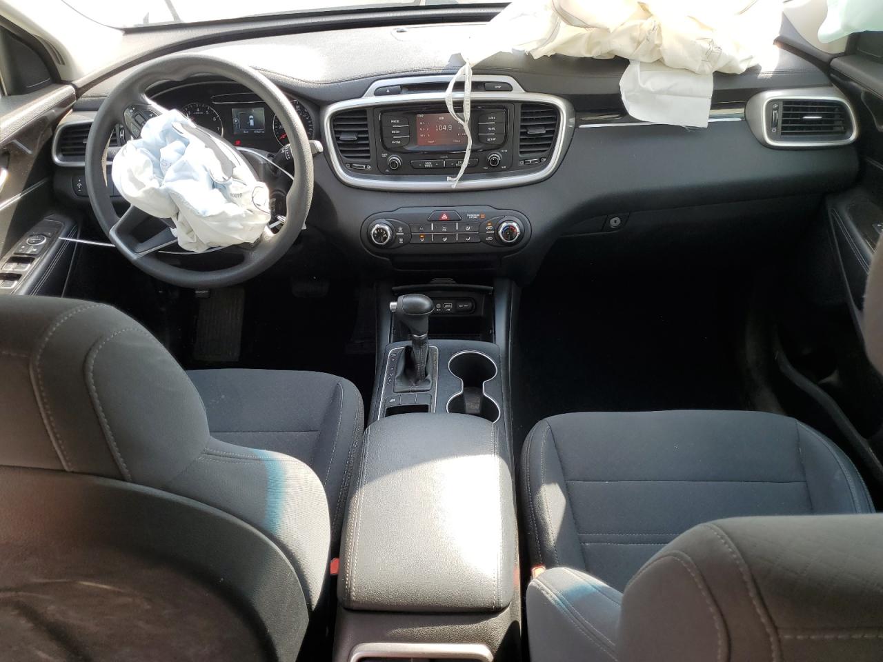 2018 Kia Sorento - Image 8