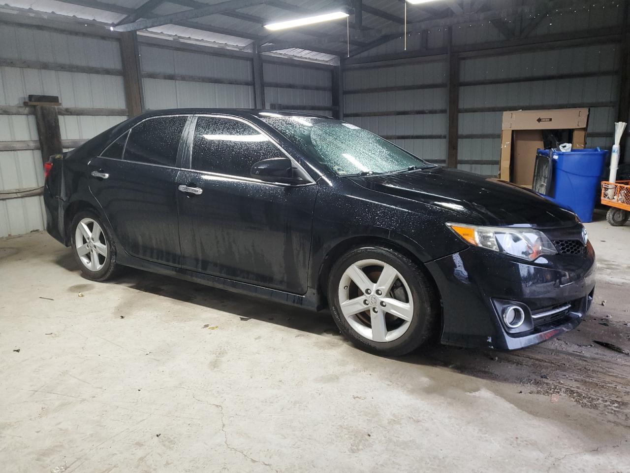 2014 Toyota Camry - Image 4
