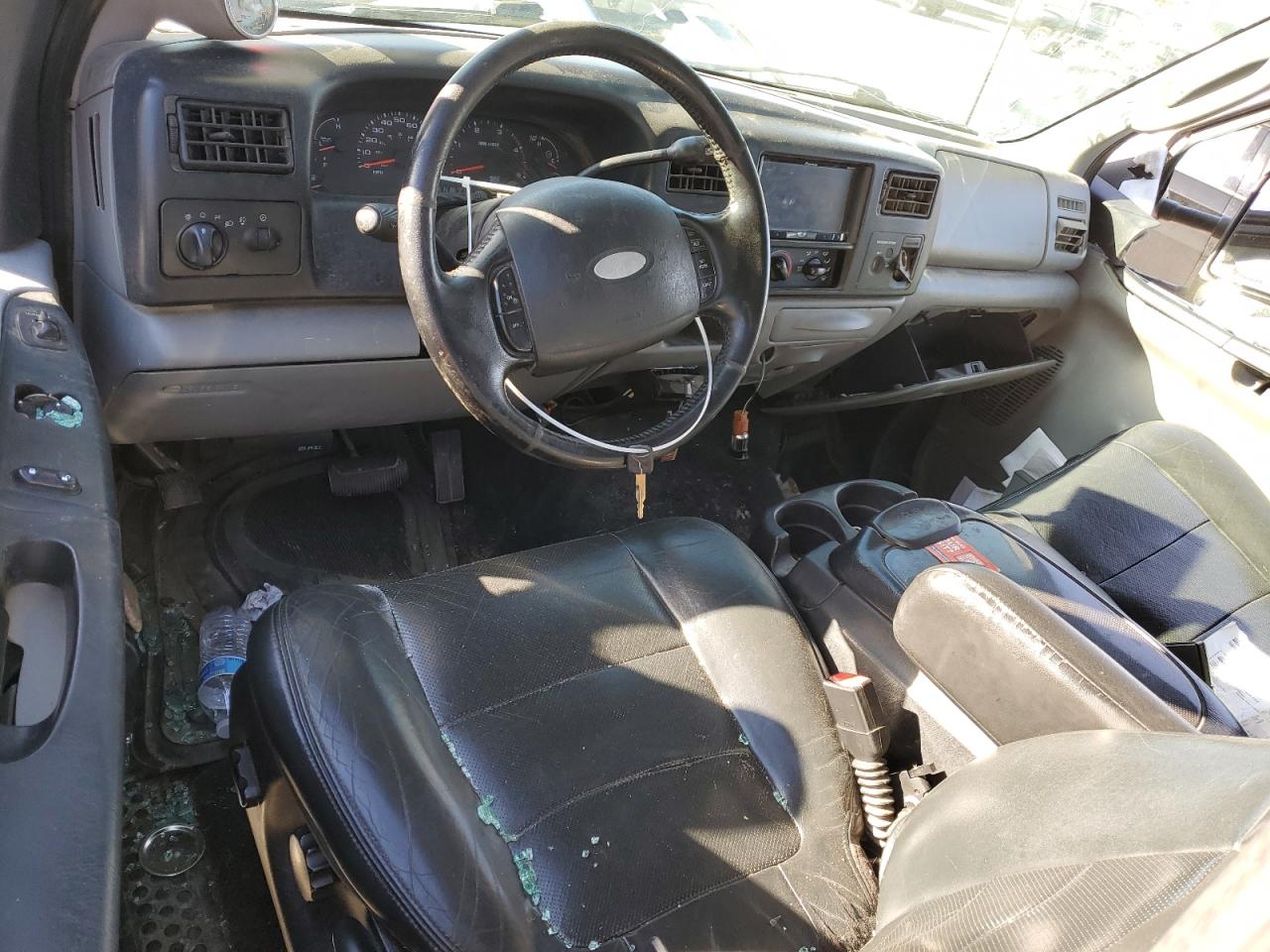 2003 Ford F250 - Image 8