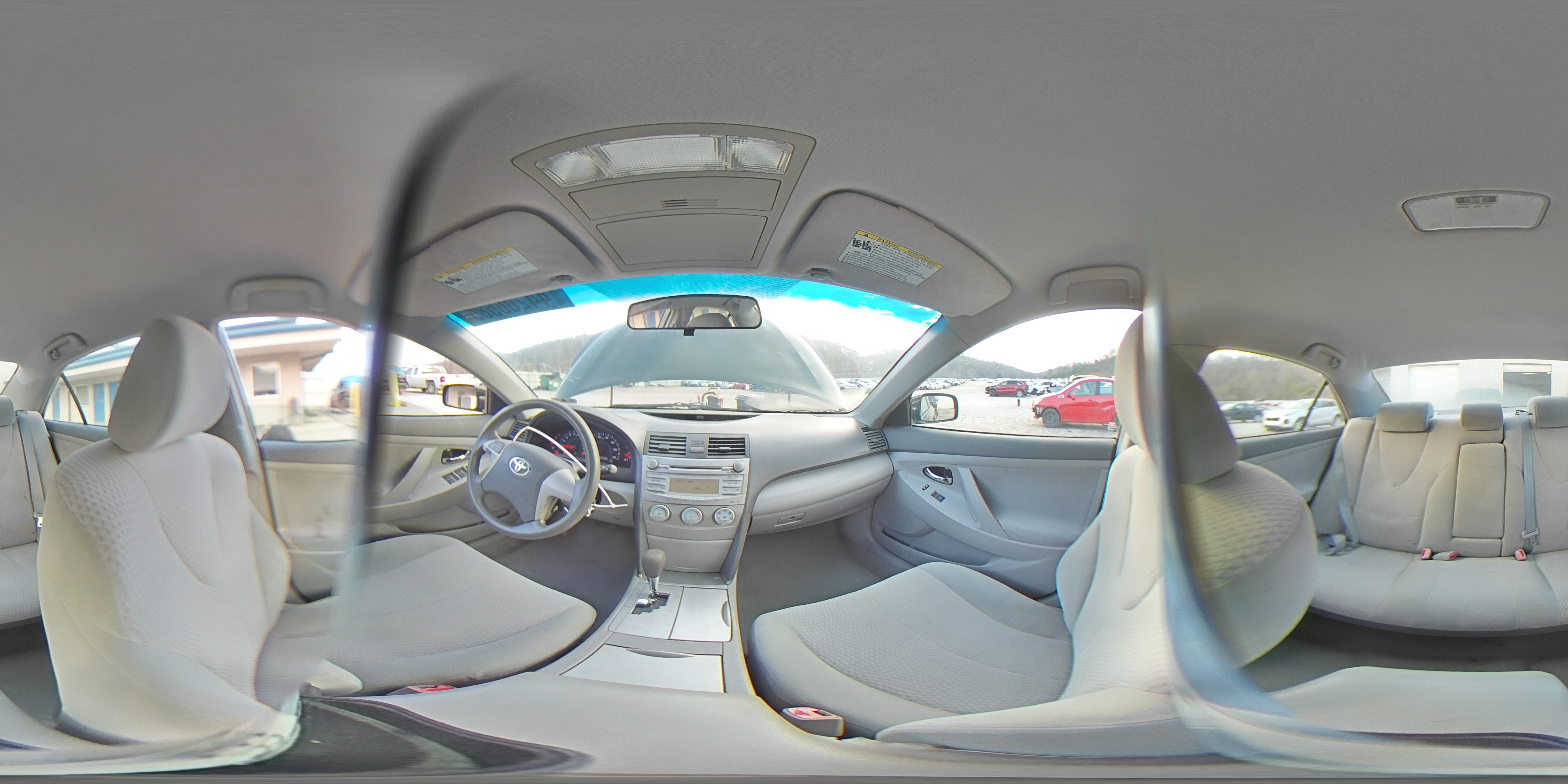 2011 Toyota Camry - Image 12