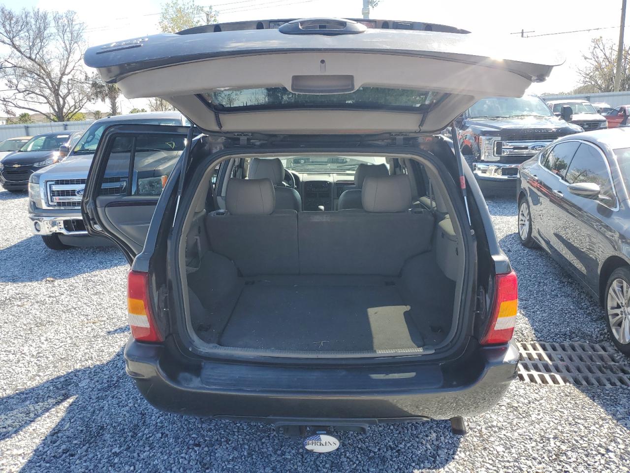2004 Jeep Grand Cherokee - Image 6
