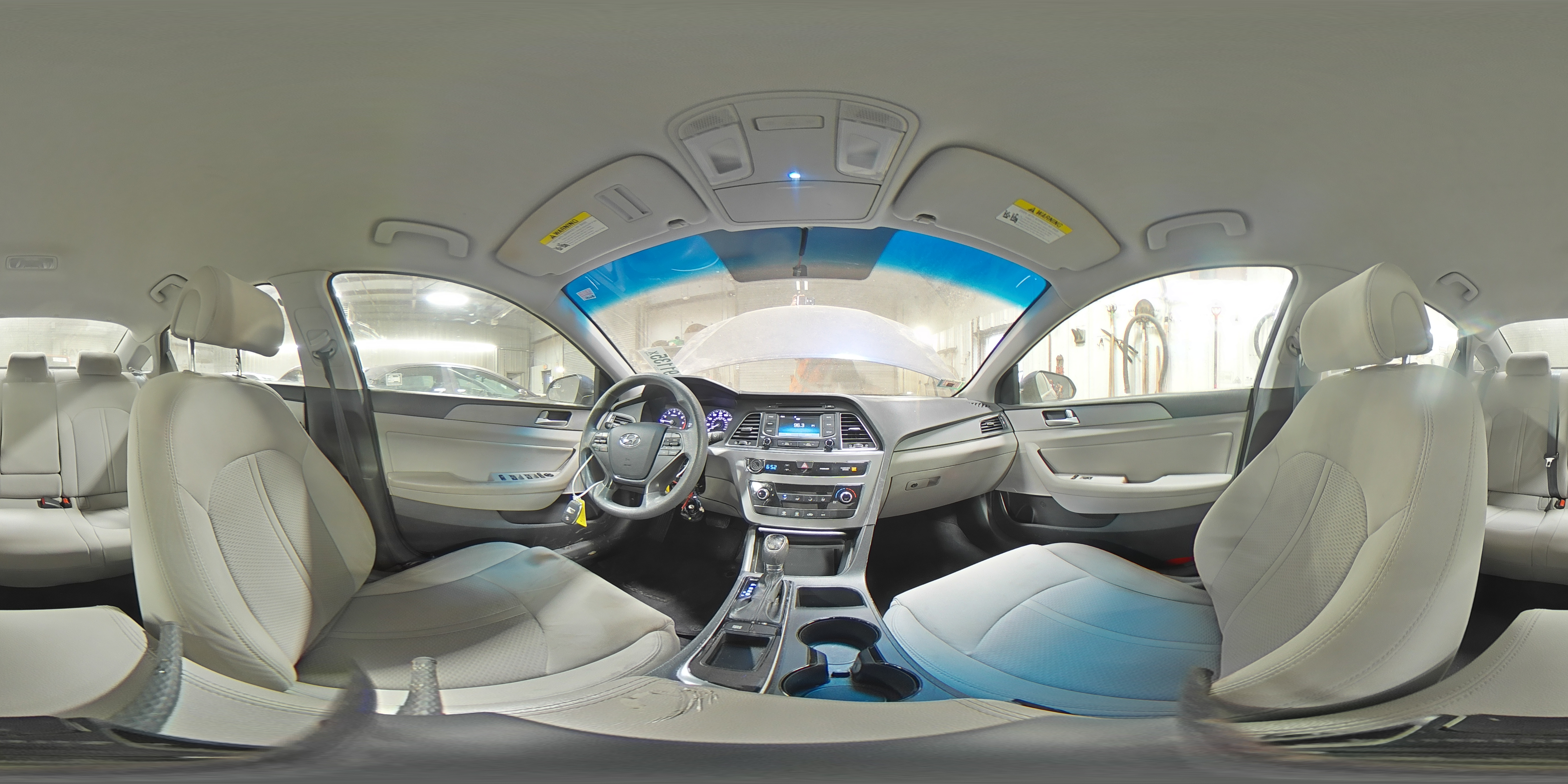 2015 Hyundai Sonata - Image 14