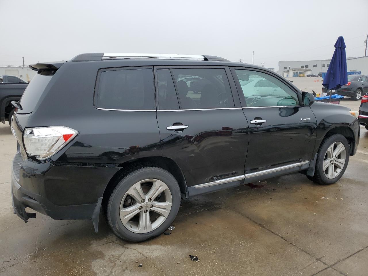 2013 Toyota Highlander - Image 3