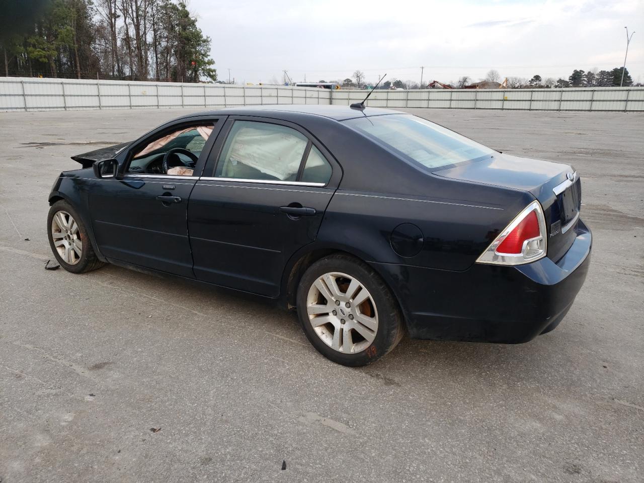 2008 Ford Fusion - Image 2