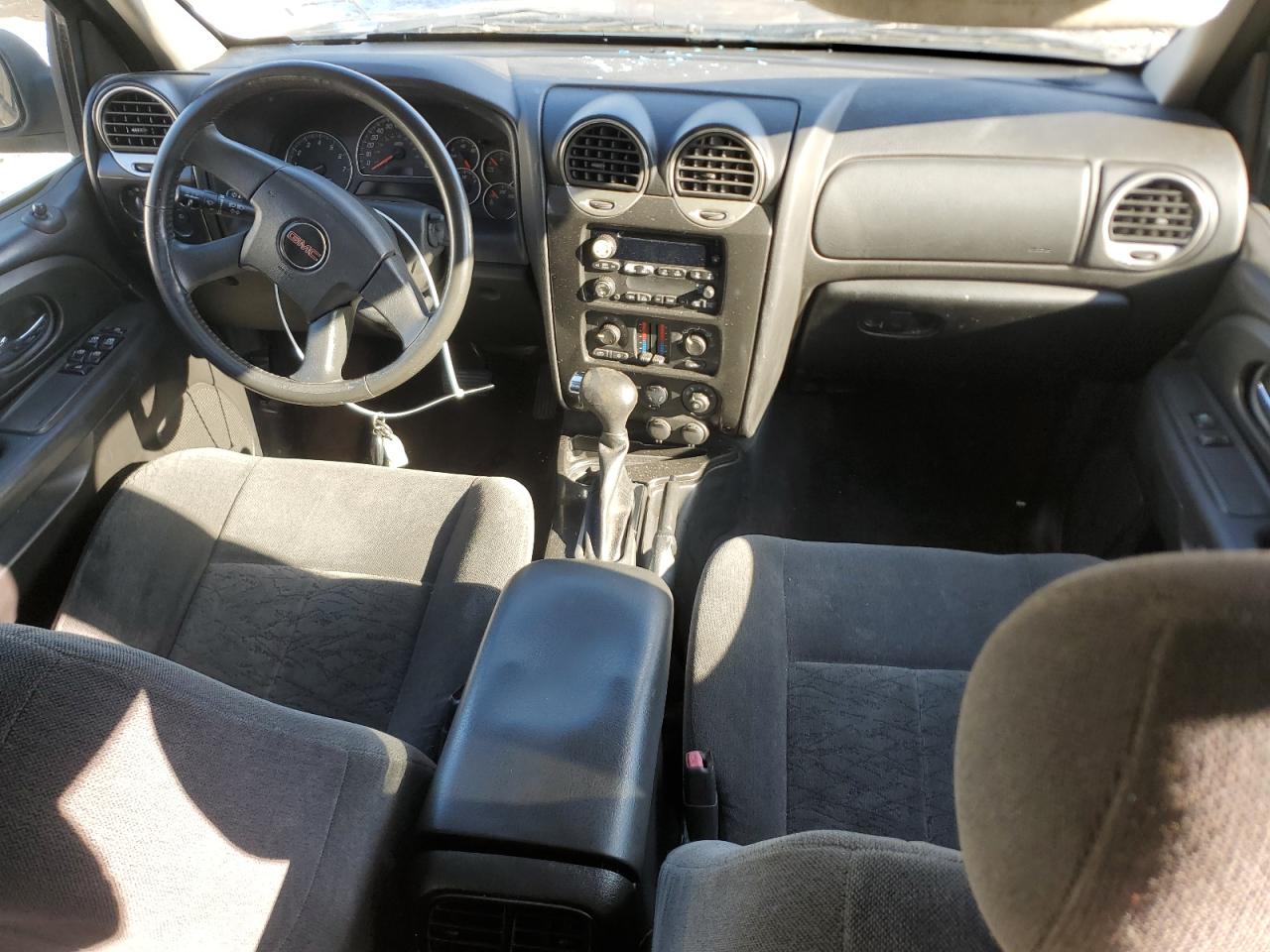 2005 GMC Envoy - Image 8