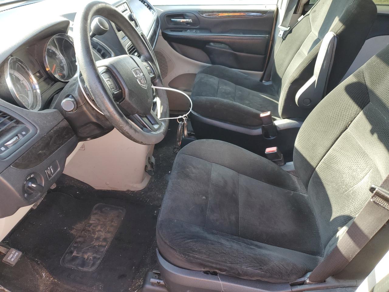 2016 Dodge Caravan - Image 7
