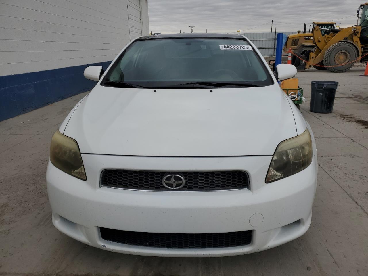 2006 Toyota tC - Image 5