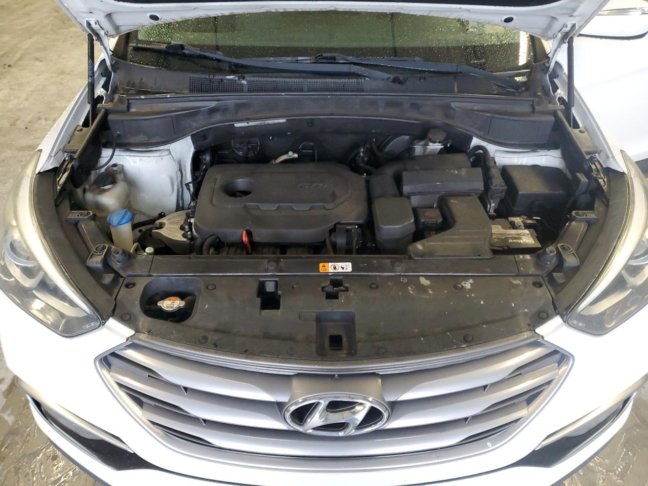 2018 Hyundai Santa Fe - Image 12