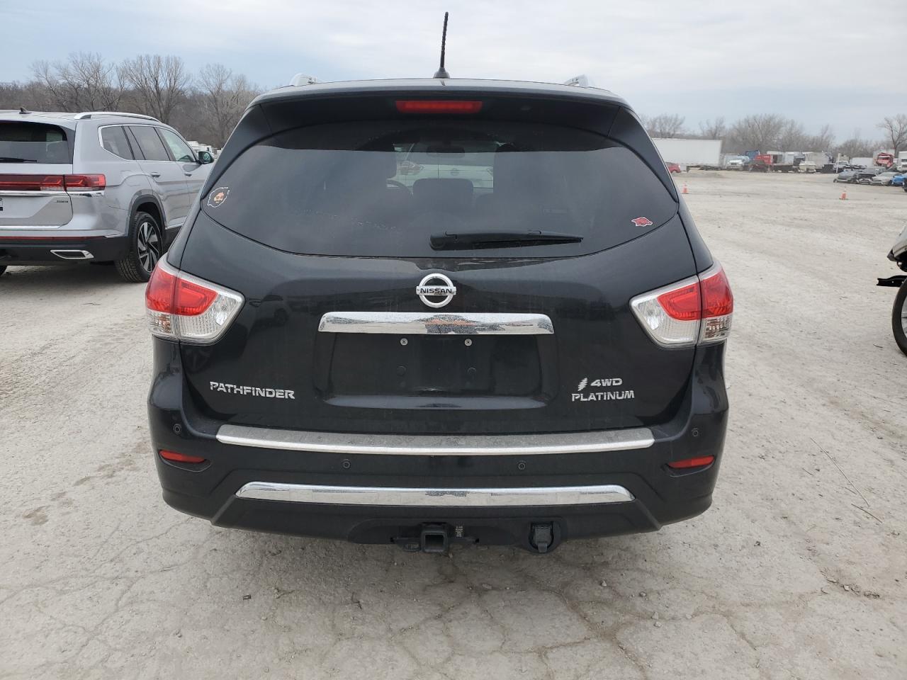 2015 Nissan Pathfinder - Image 6
