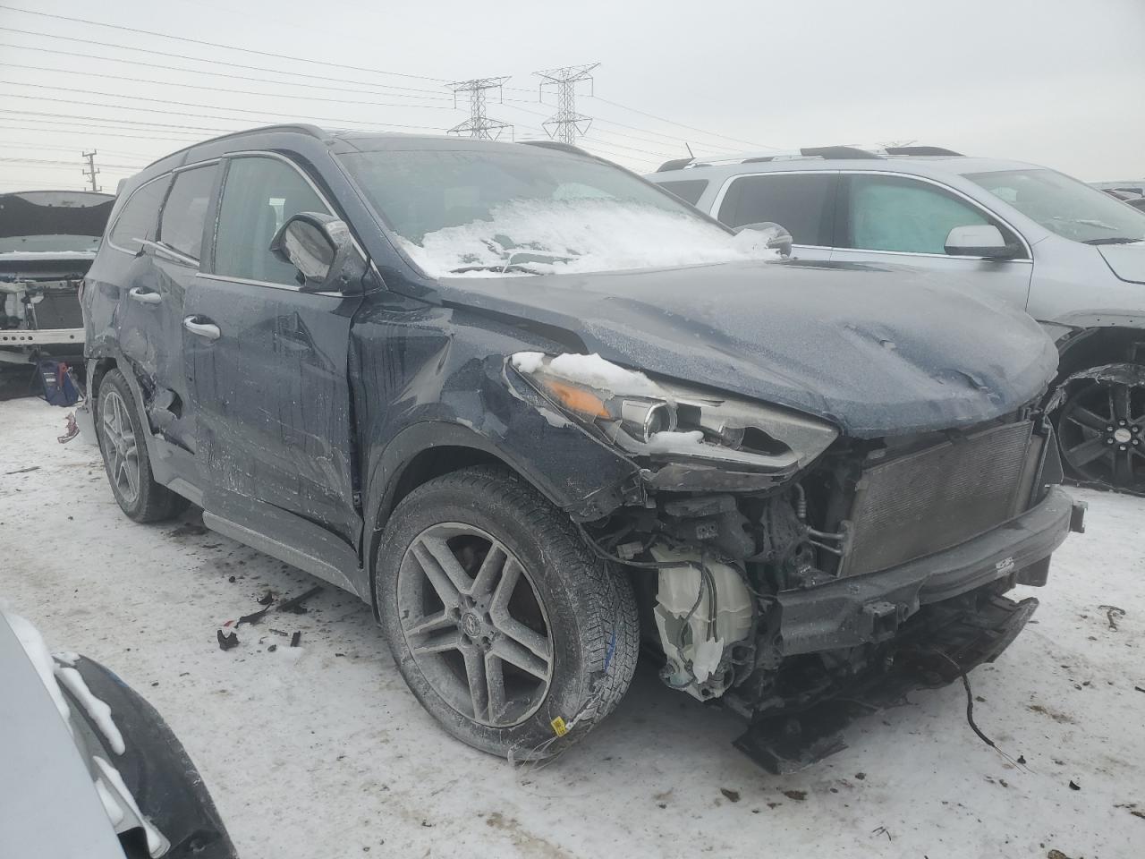 2017 Hyundai Santa Fe - Image 4