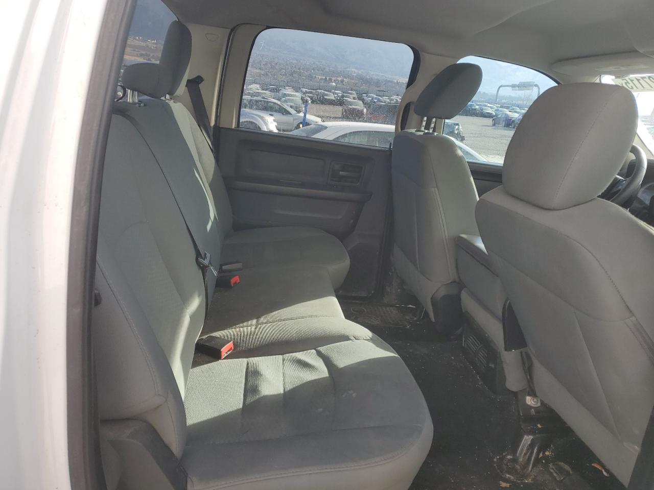 2014 RAM 2500 - Image 10