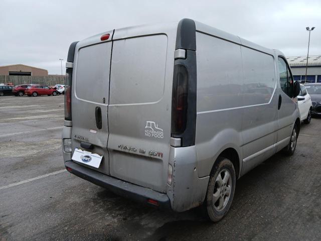 2006 VAUXHALL VIVARO 270