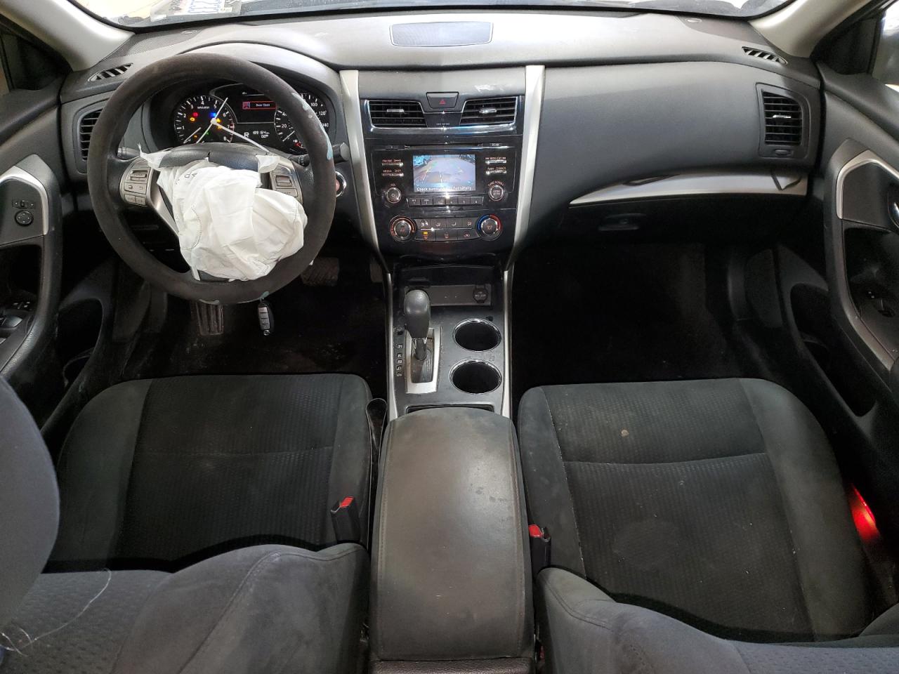 2015 Nissan Altima - Image 8