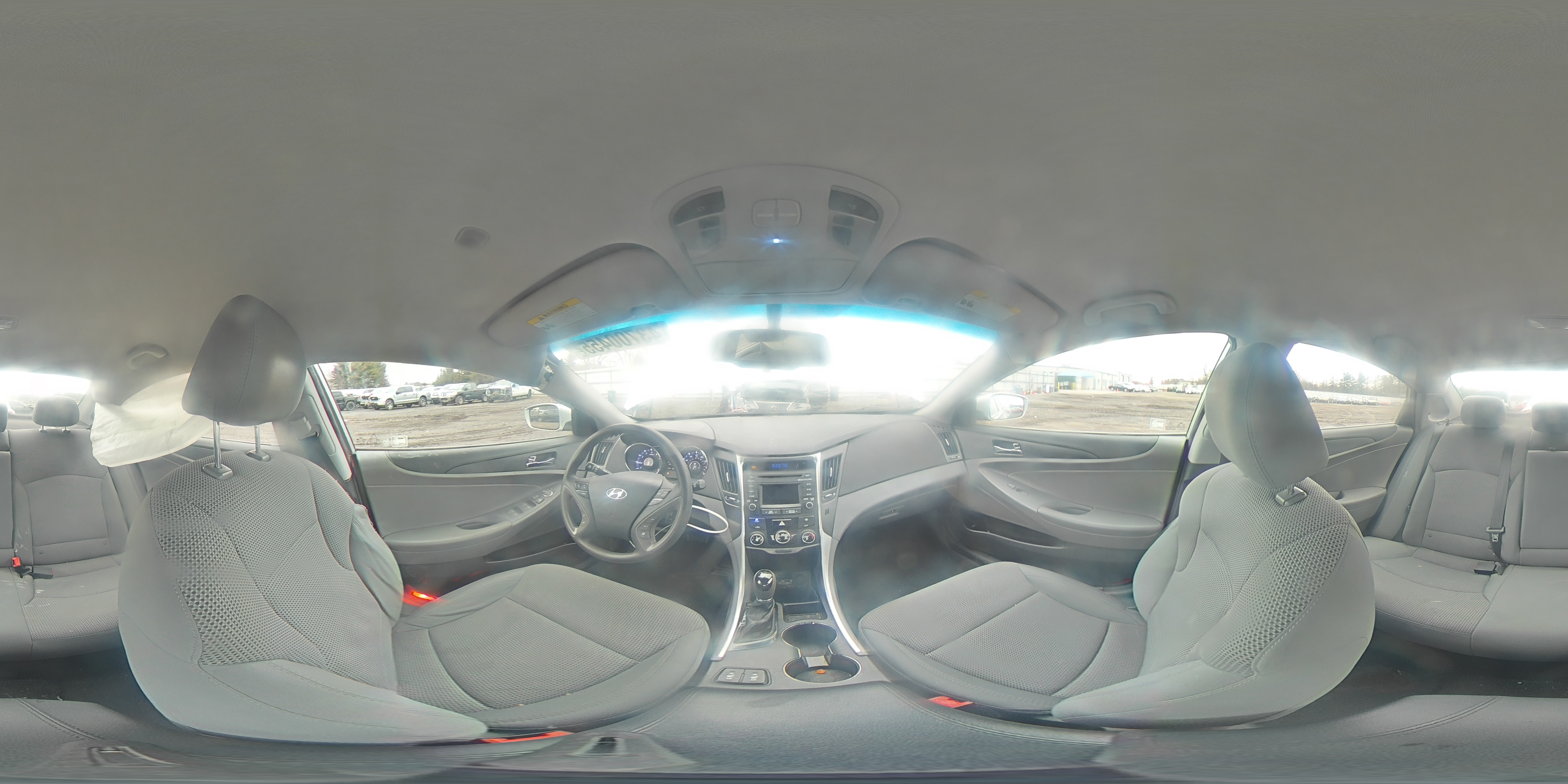 2014 Hyundai Sonata - Image 12