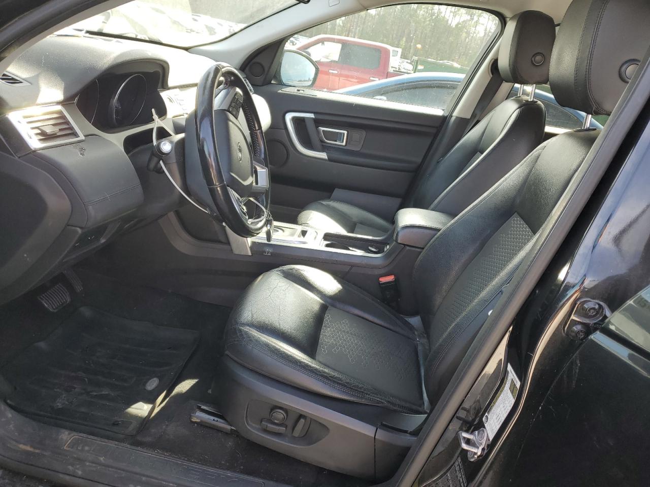 2016 Land Rover Discovery - Image 7