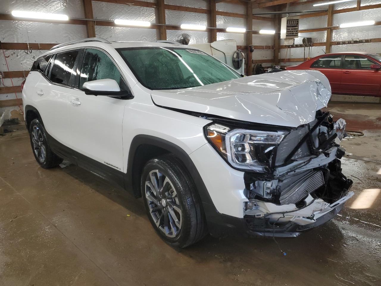 2022 GMC Terrain - Image 4