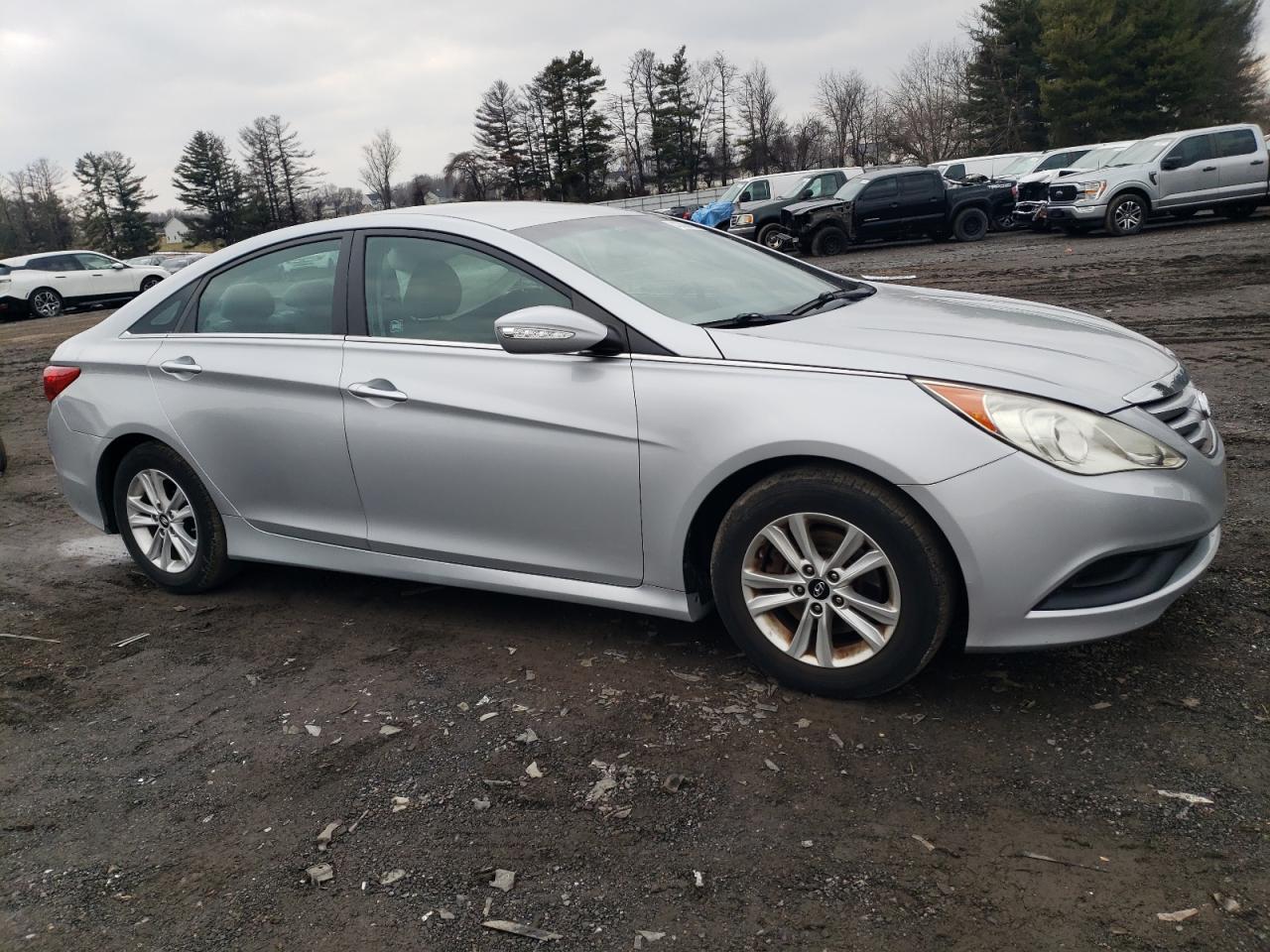 2014 Hyundai Sonata - Image 4