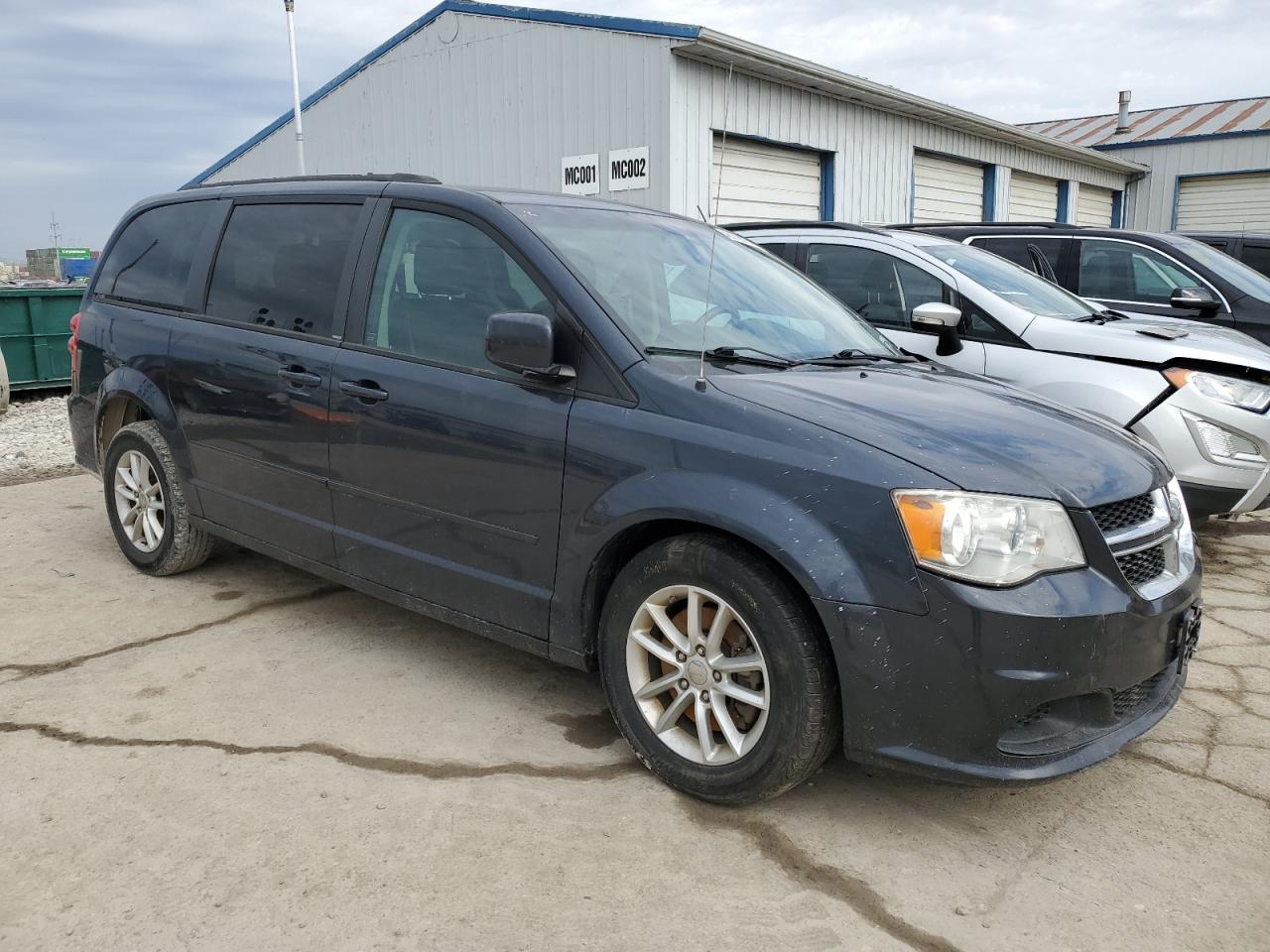 2013 Dodge Caravan - Image 4