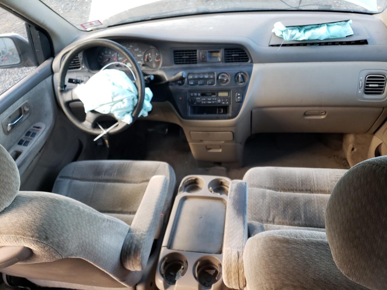 2000 Honda Odyssey - Image 8