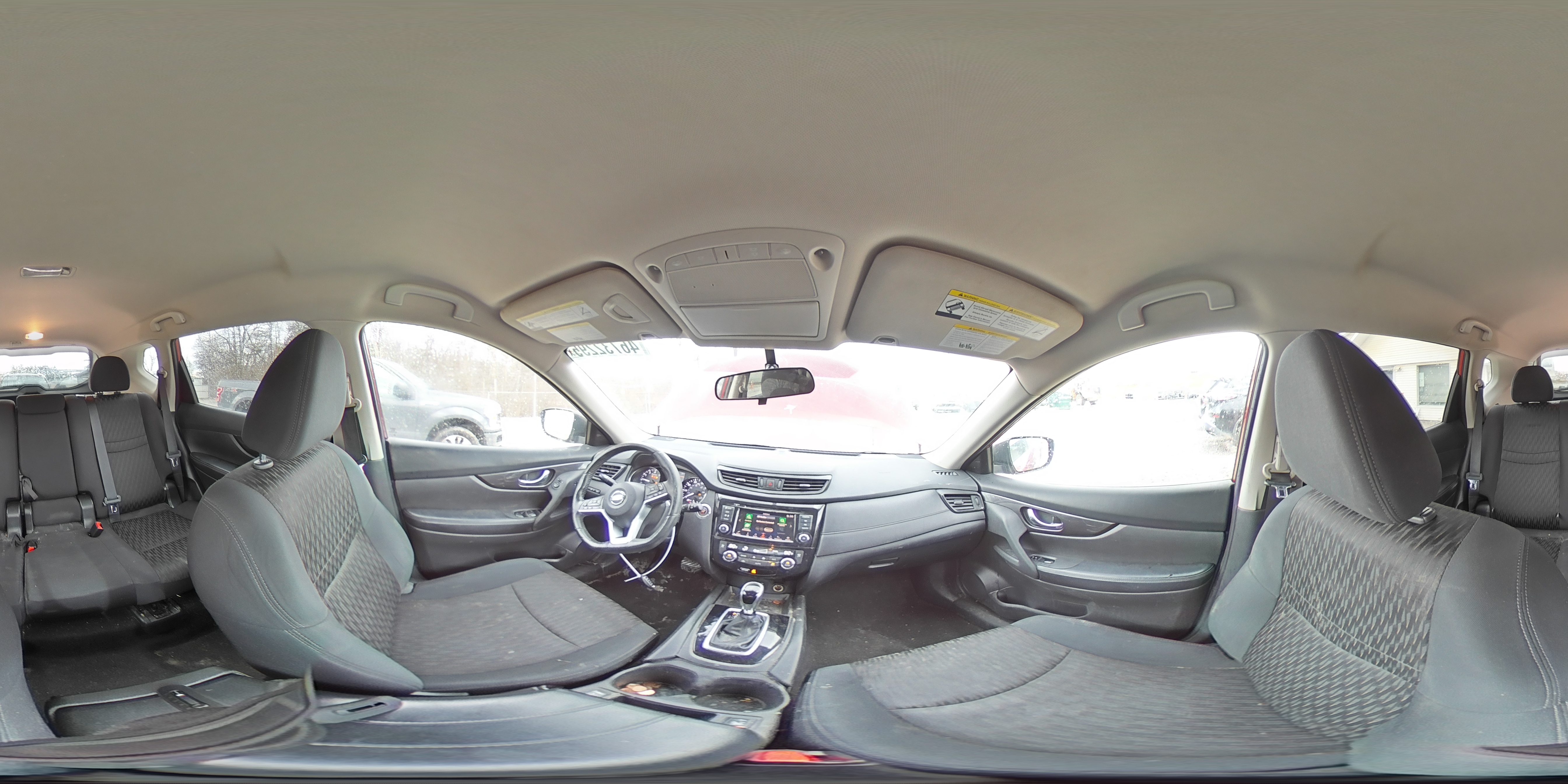 2018 Nissan Rogue - Image 14