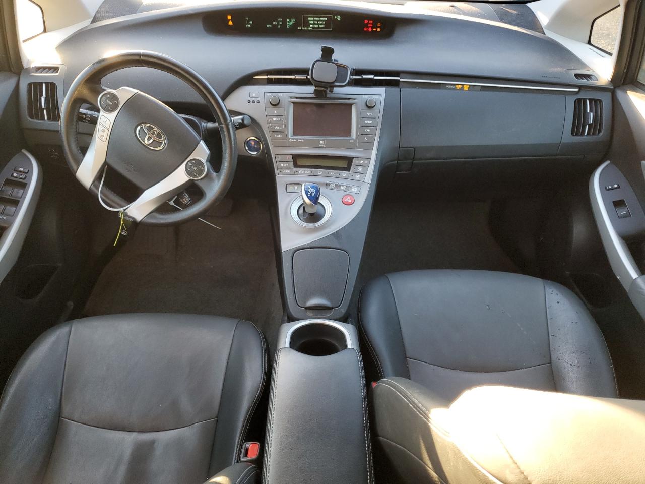2014 Toyota Prius - Image 8