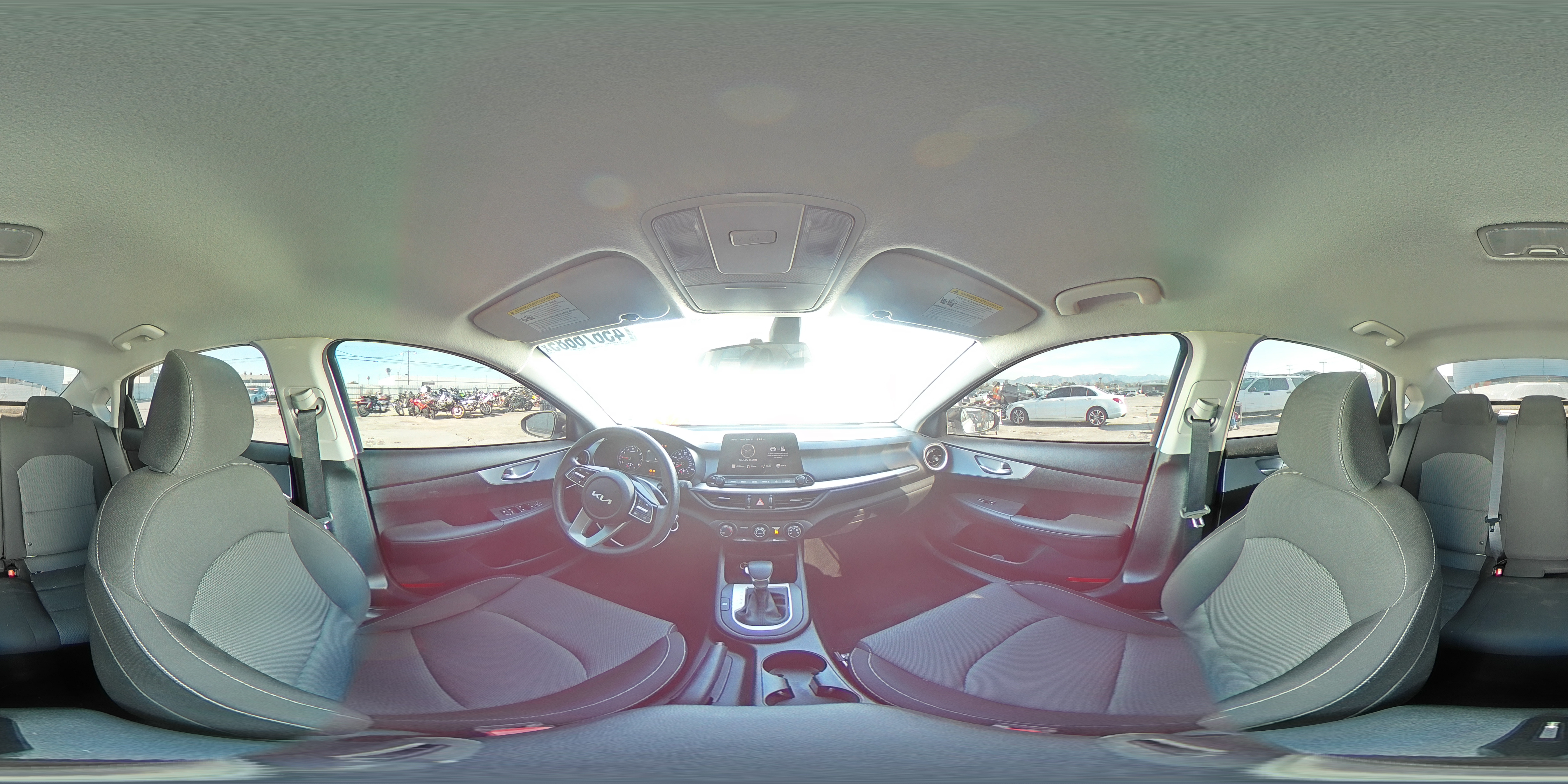 2024 Kia Forte - Image 12