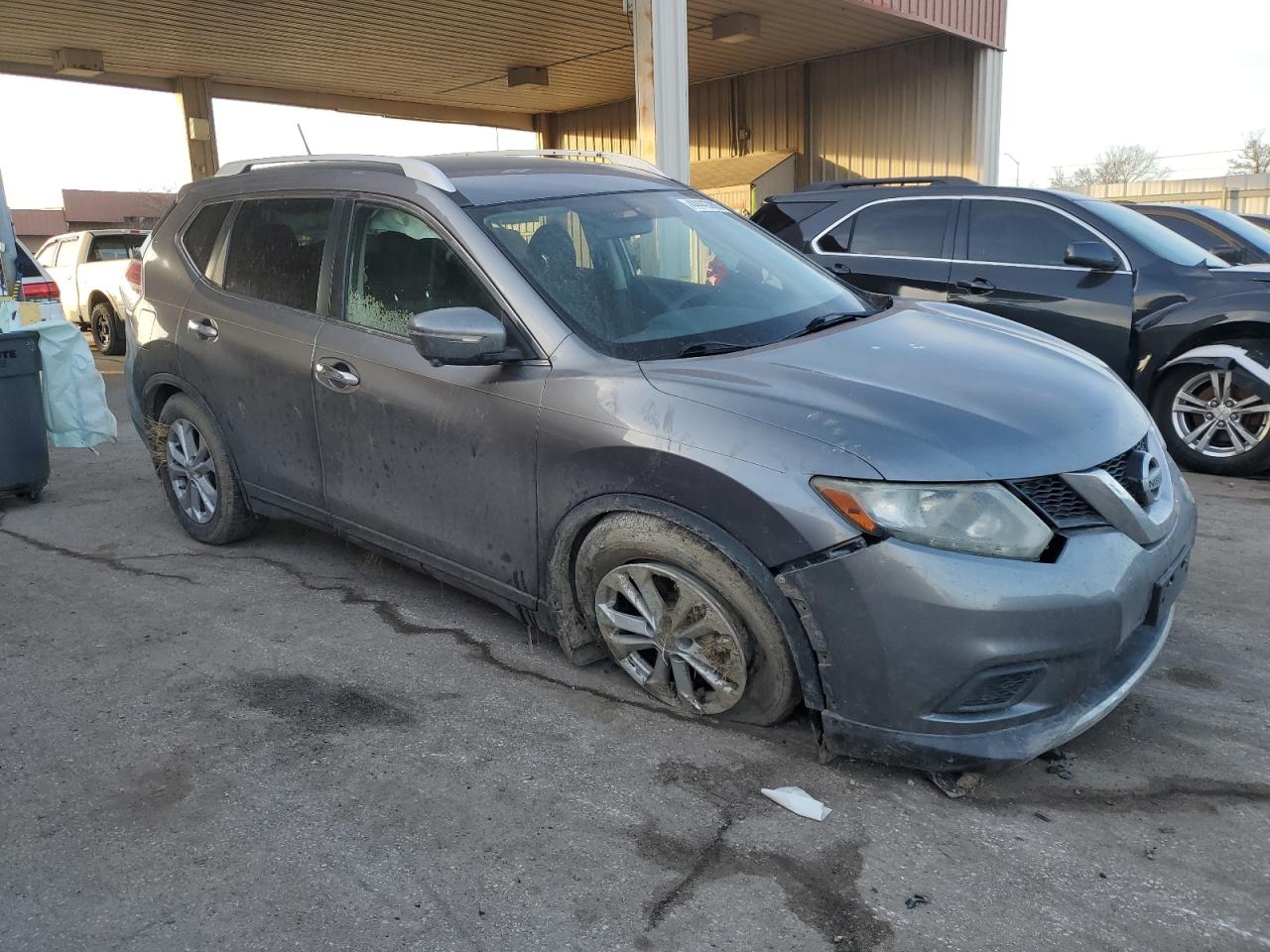 2015 Nissan Rogue - Image 4