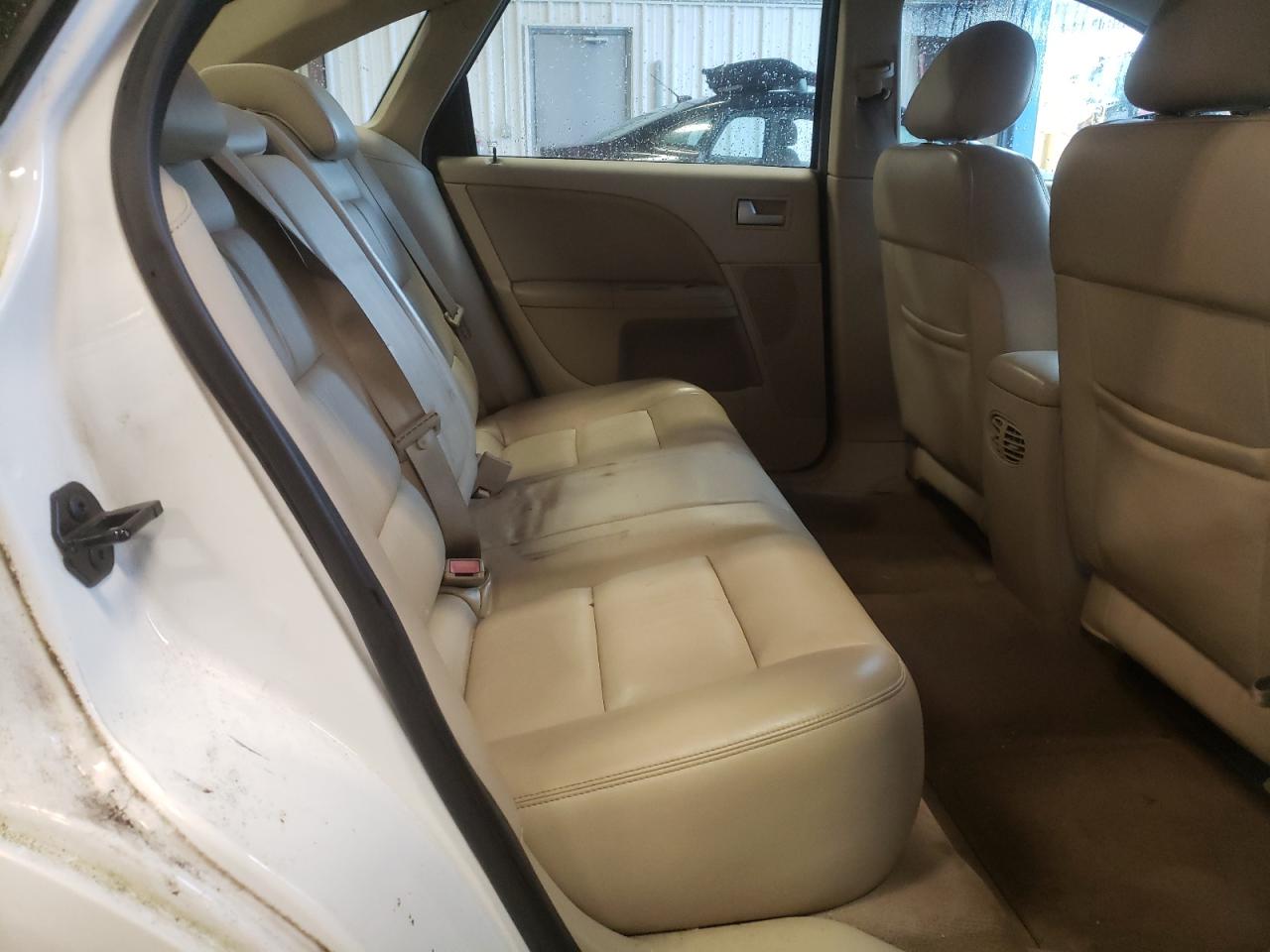 2005 Ford Five Hundred - Image 10
