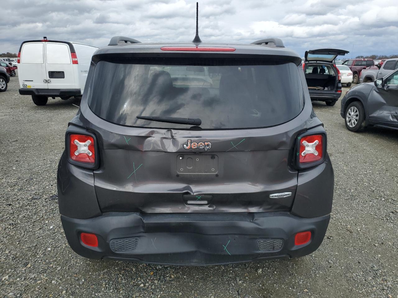 2020 Jeep Renegade - Image 6