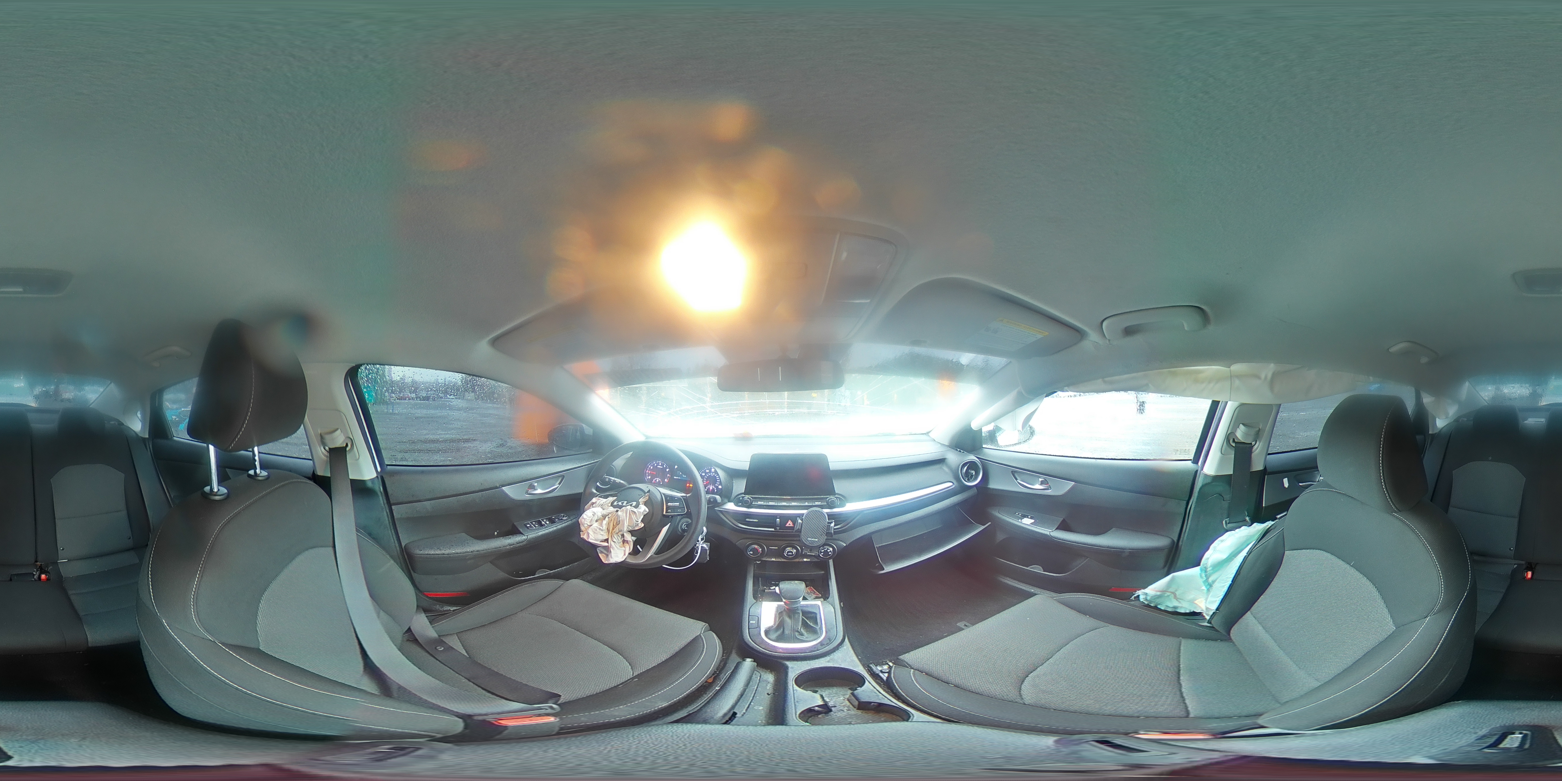 2023 Kia Forte - Image 13