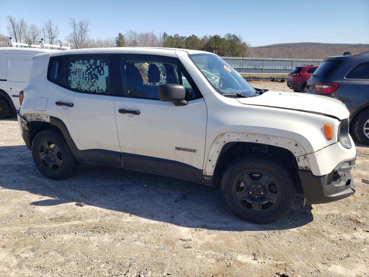 2018 Jeep Renegade - Image 4