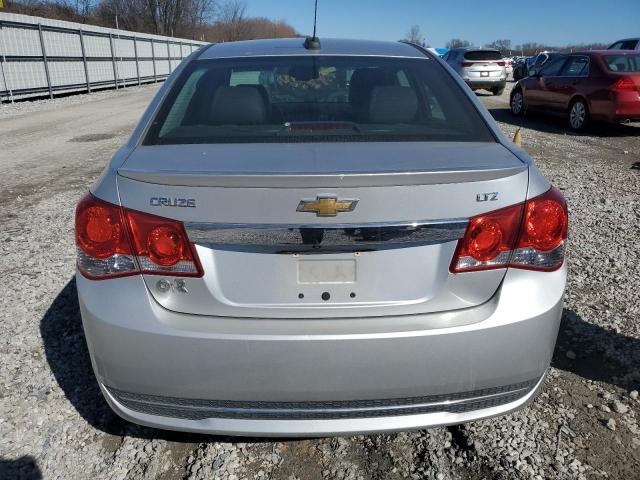 CHEVROLET CRUZE 2015 Серебристый