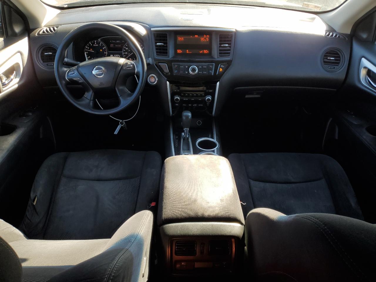 2013 Nissan Pathfinder - Image 8