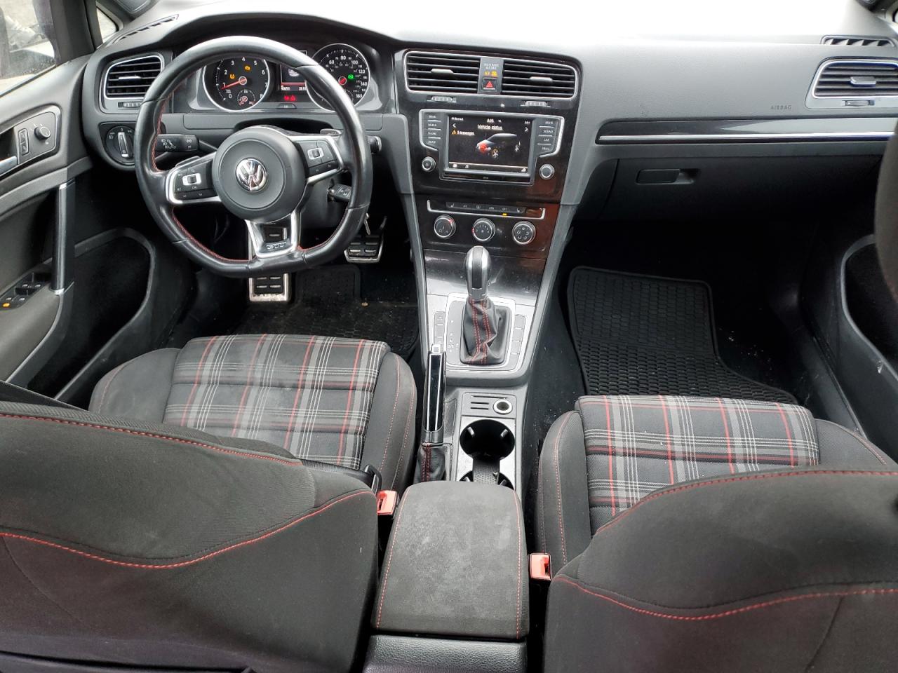 2017 Volkswagen GTI - Image 8