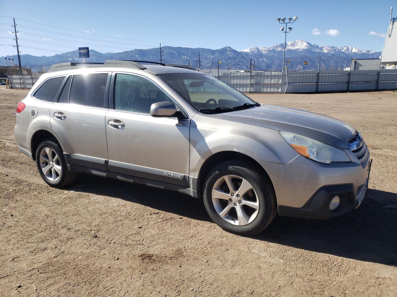 2014 Subaru Outback - Image 4
