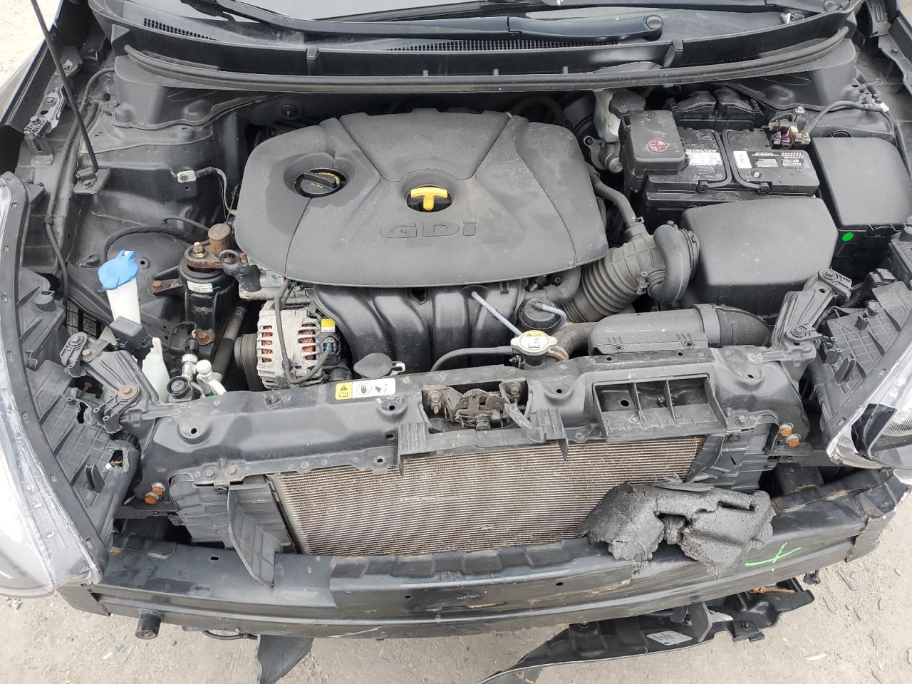 2014 Hyundai Elantra - Image 11