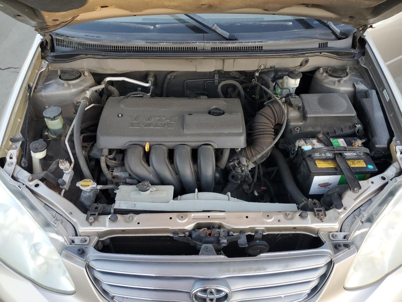 2004 Toyota Corolla - Image 12