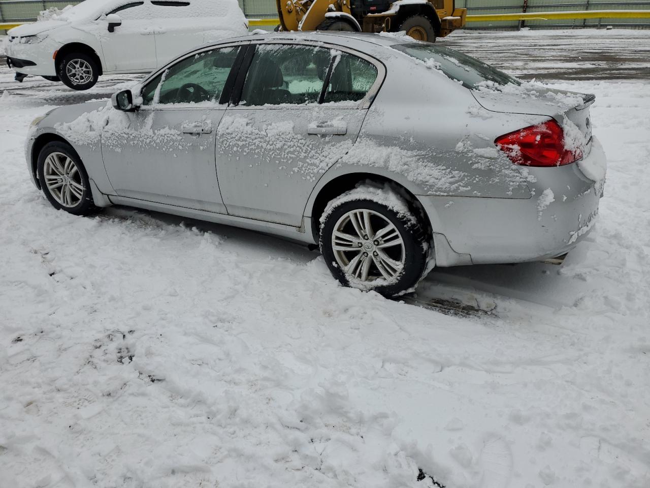2011 Infiniti G - Image 2