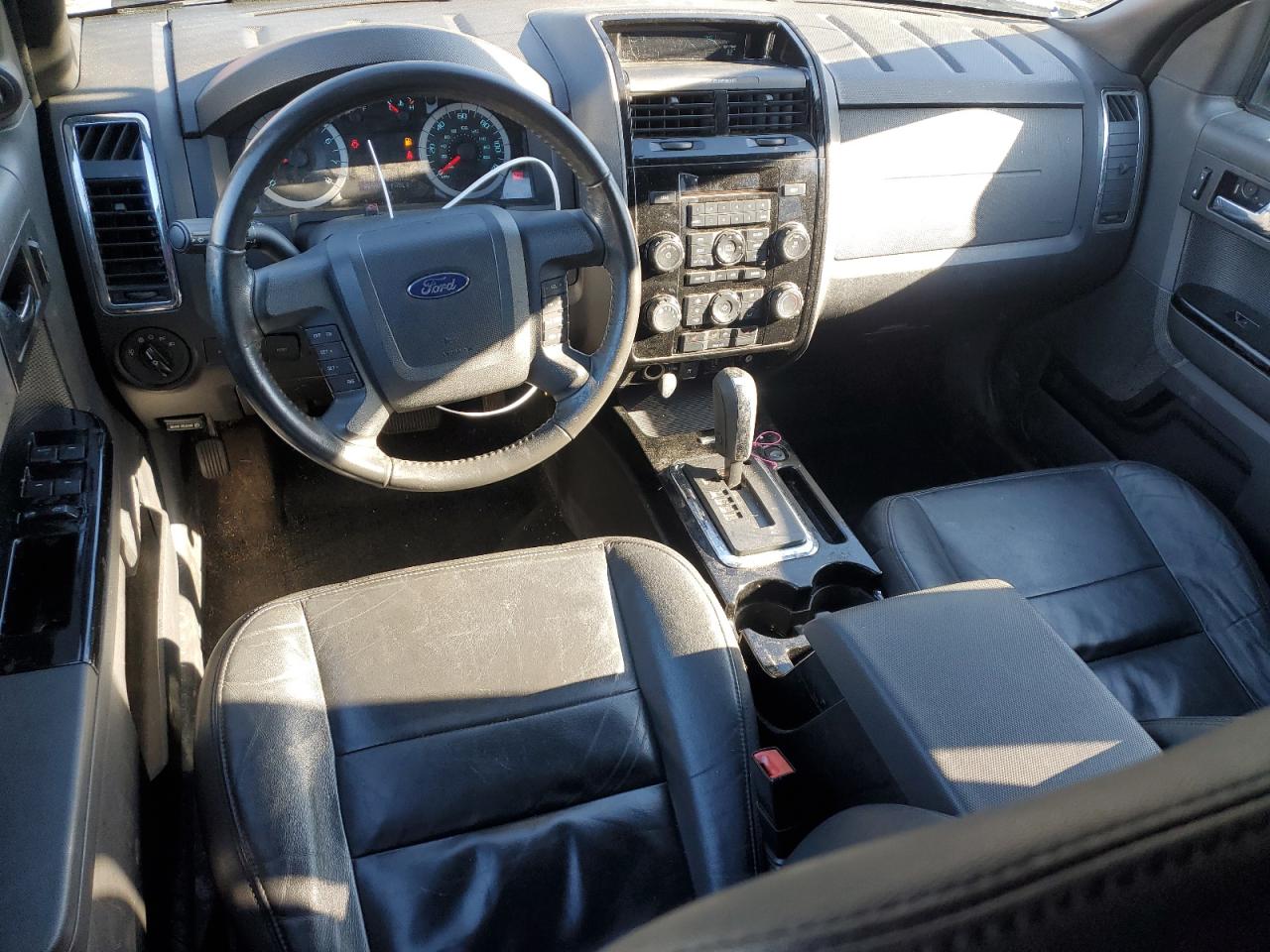 2010 Ford Escape - Image 8