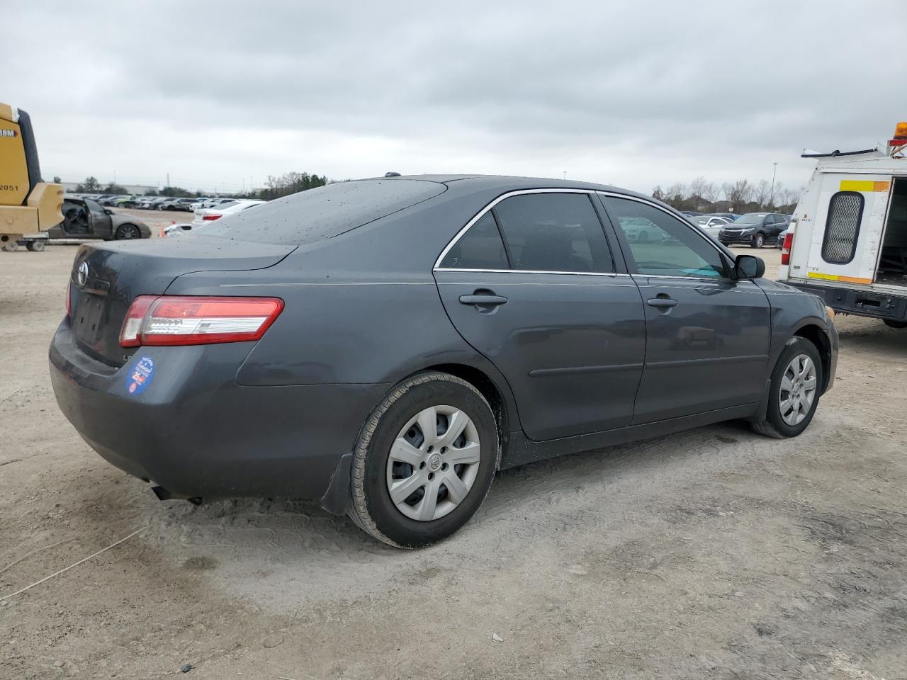 2011 Toyota Camry - Image 3