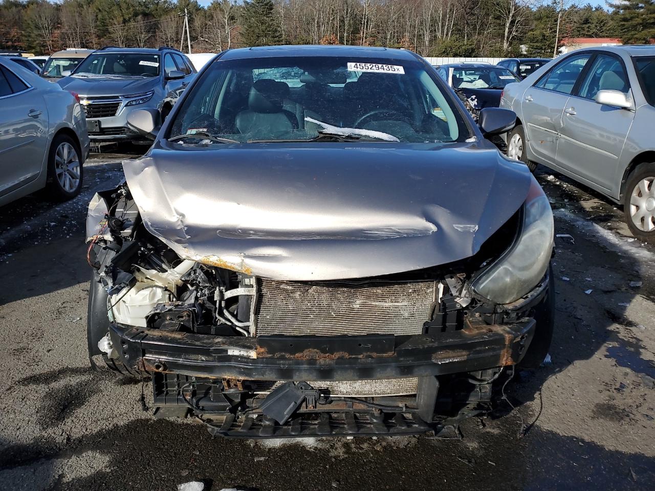 2011 Hyundai Elantra - Image 5