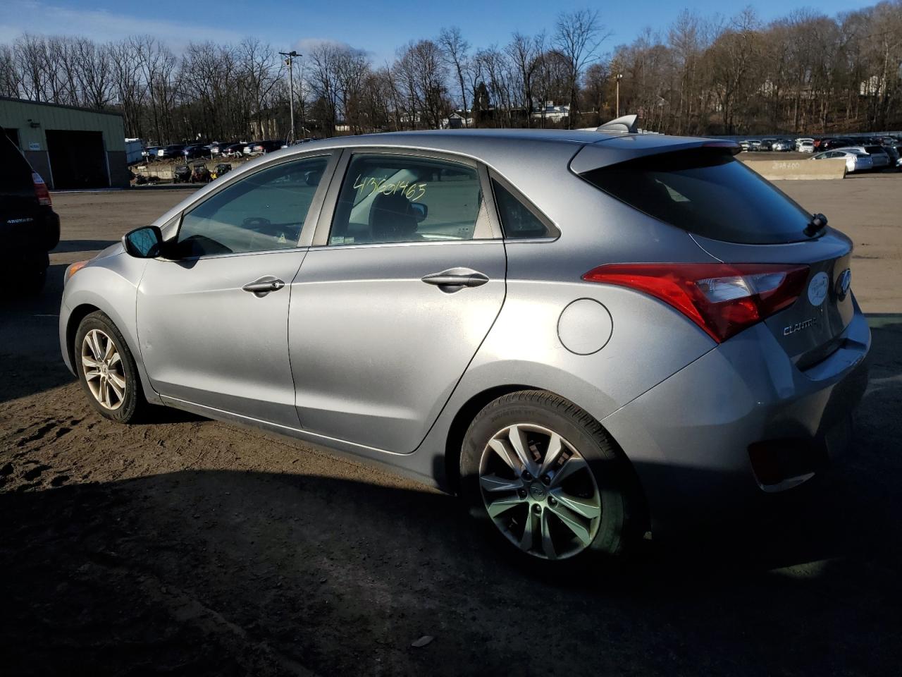 2013 Hyundai Elantra - Image 2