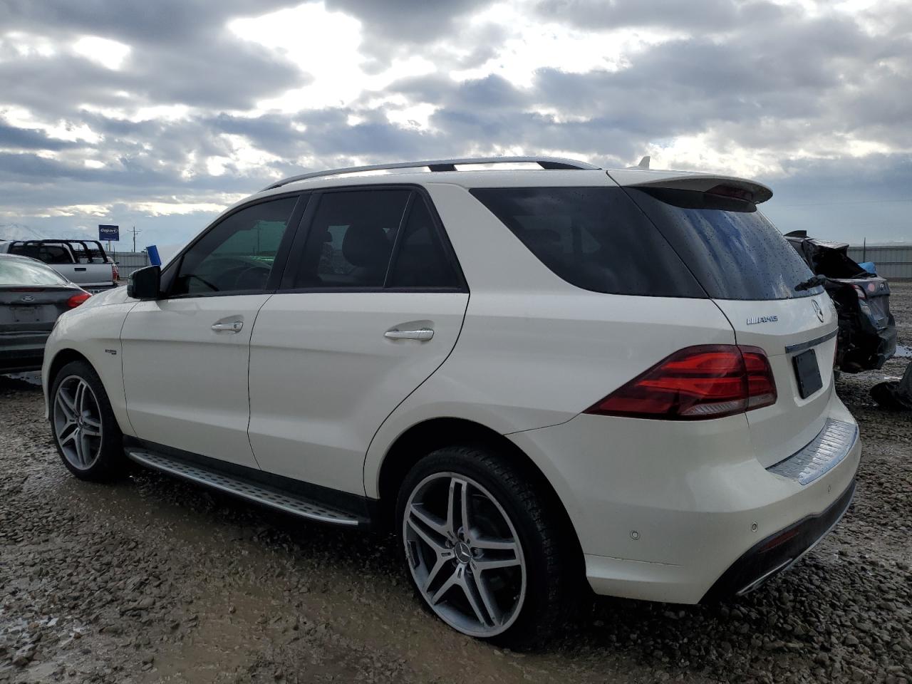 2018 Mercedes-Benz GLE - Image 2