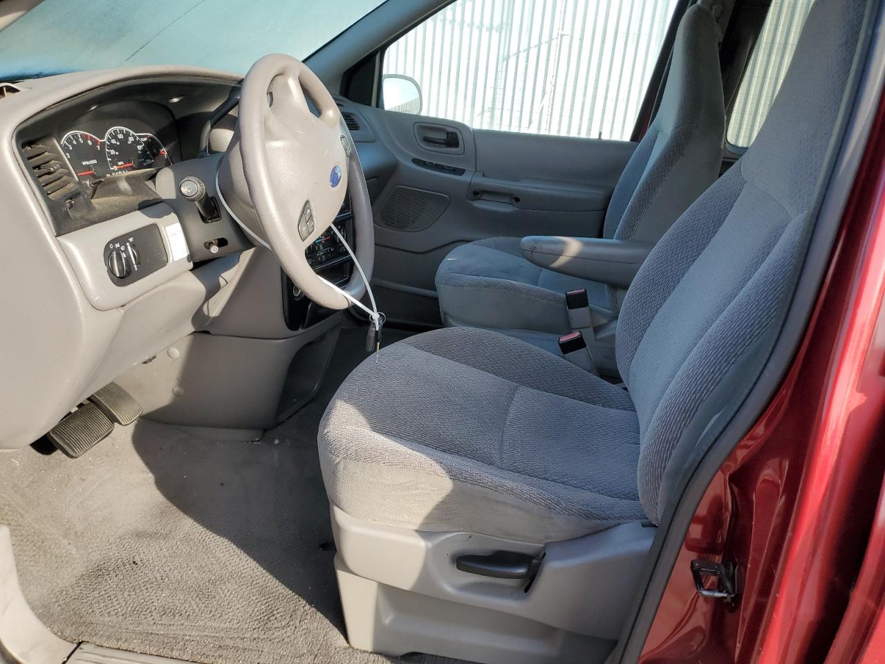 2003 Ford Windstar - Image 7