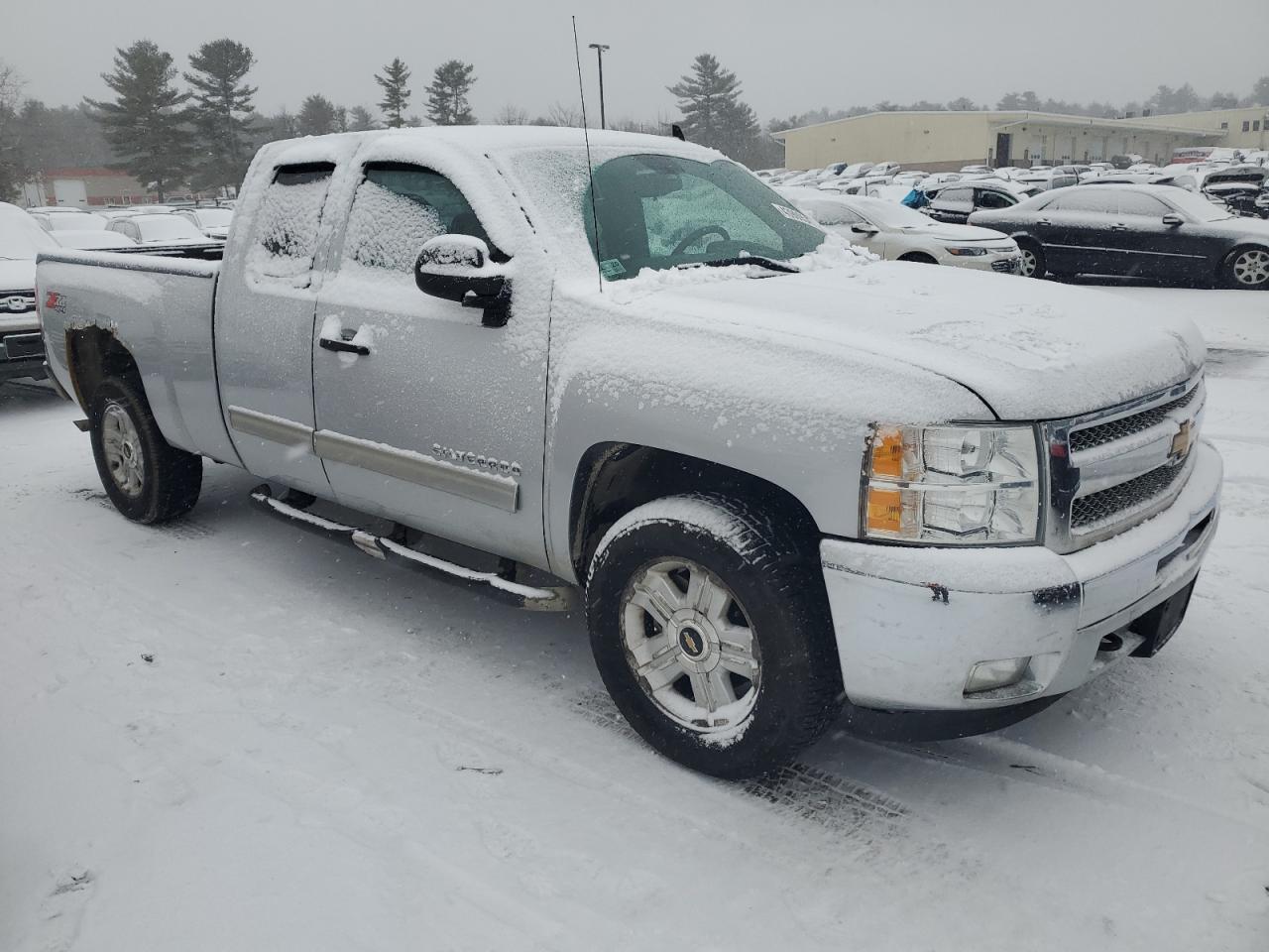 2013 Chevrolet Silverado - Image 4