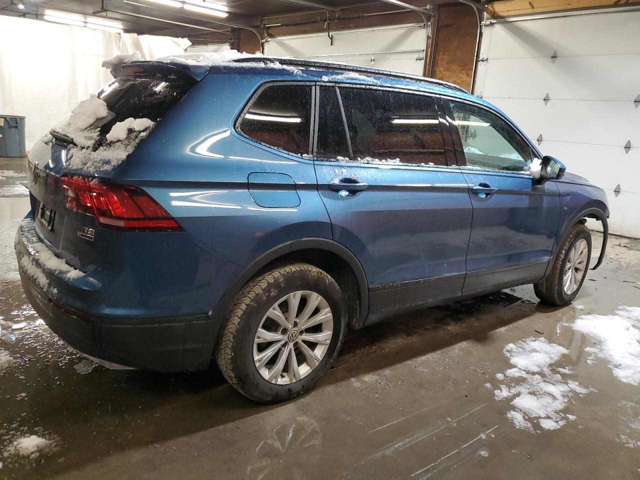 2018 Volkswagen Tiguan - Image 3