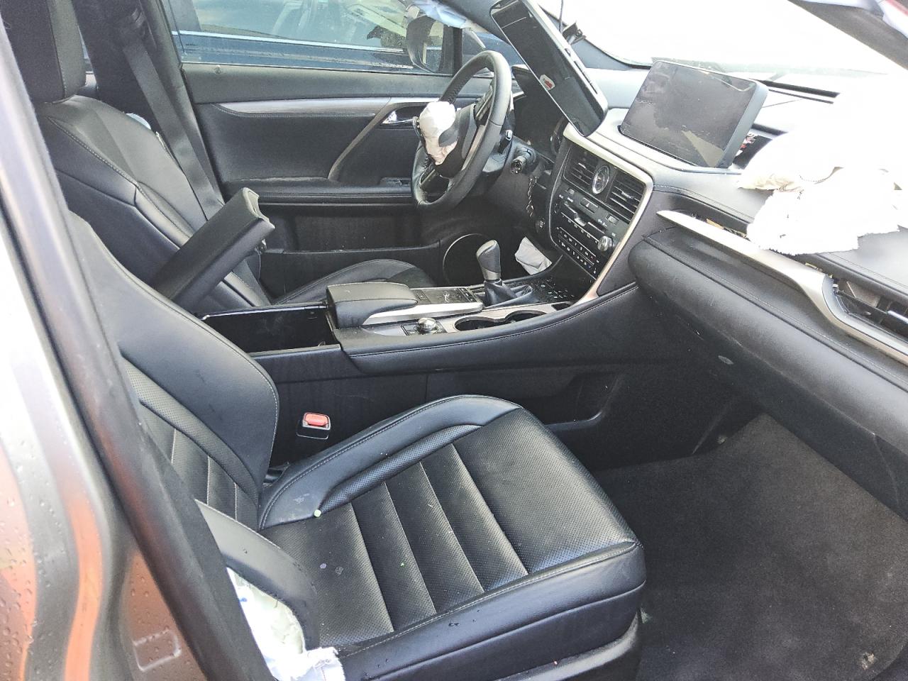 2021 Lexus RX - Image 7